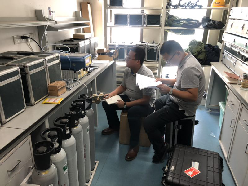 內(nèi)蒙古環(huán)境監(jiān)測站地標(biāo)現(xiàn)場驗(yàn)證工作